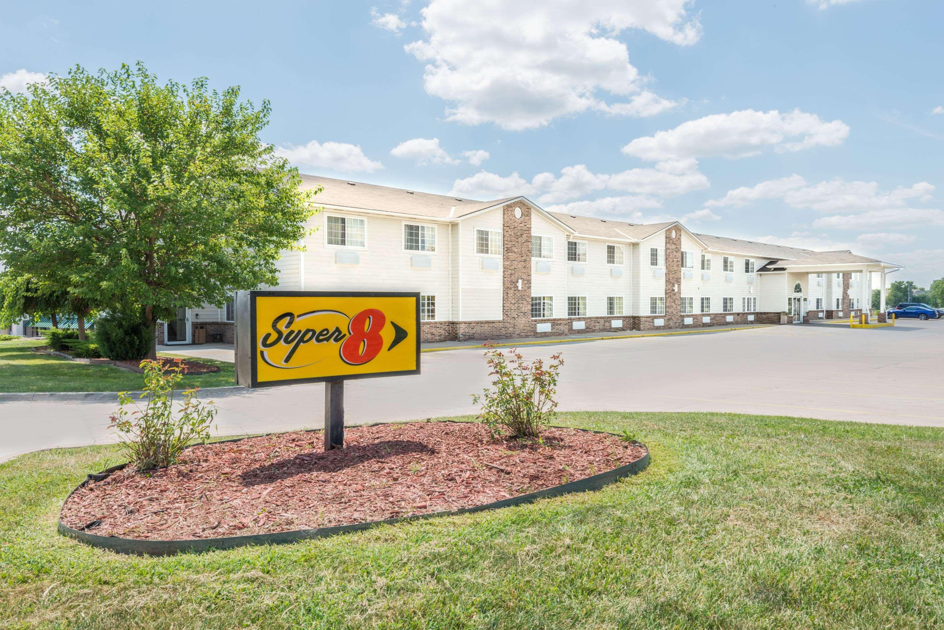 Super 8 By Wyndham Platte City Kansas City Area Eksteriør billede