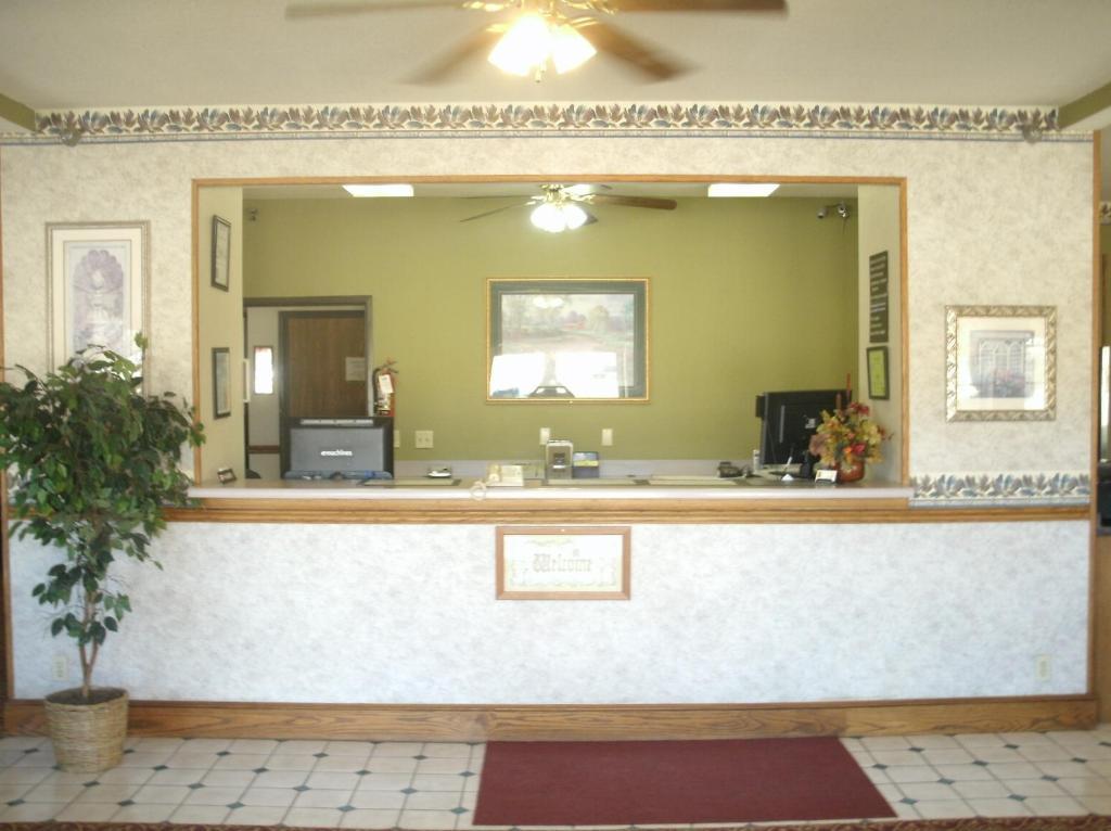 Super 8 By Wyndham Platte City Kansas City Area Eksteriør billede