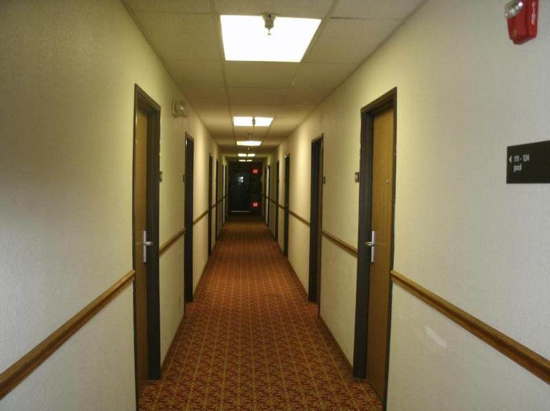 Super 8 By Wyndham Platte City Kansas City Area Eksteriør billede